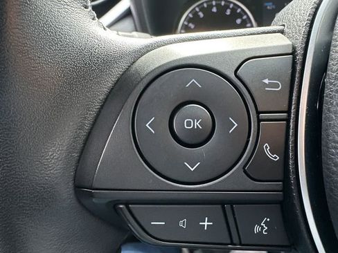 Certified 2022 Toyota RAV4 XLE Premium image 32