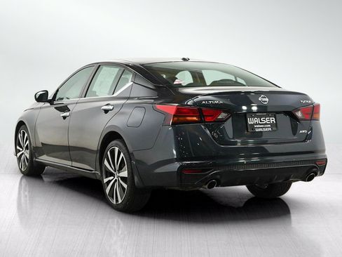 Used 2019 Nissan Altima 2.5 Platinum AWD/4WD image 4