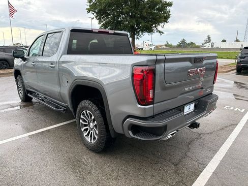 Used 2022 GMC Sierra 1500 AT4 AWD/4WD image 5