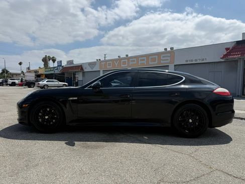 Used 2010 Porsche Panamera S RWD image 3