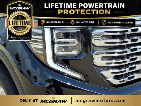 Used 2025 GMC Sierra 1500 Denali AWD/4WD image 9