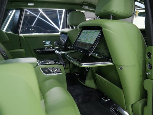 Used 2023 Rolls-Royce Phantom Sedan w/ The Phantom Package image 52