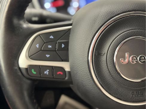 Used 2020 Jeep Compass Limited image 17