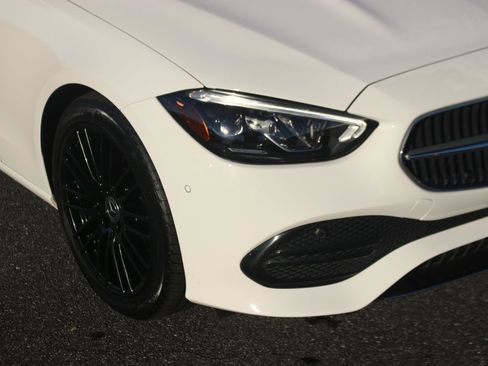 Used 2024 Mercedes-Benz C 300 4MATIC Sedan image 9