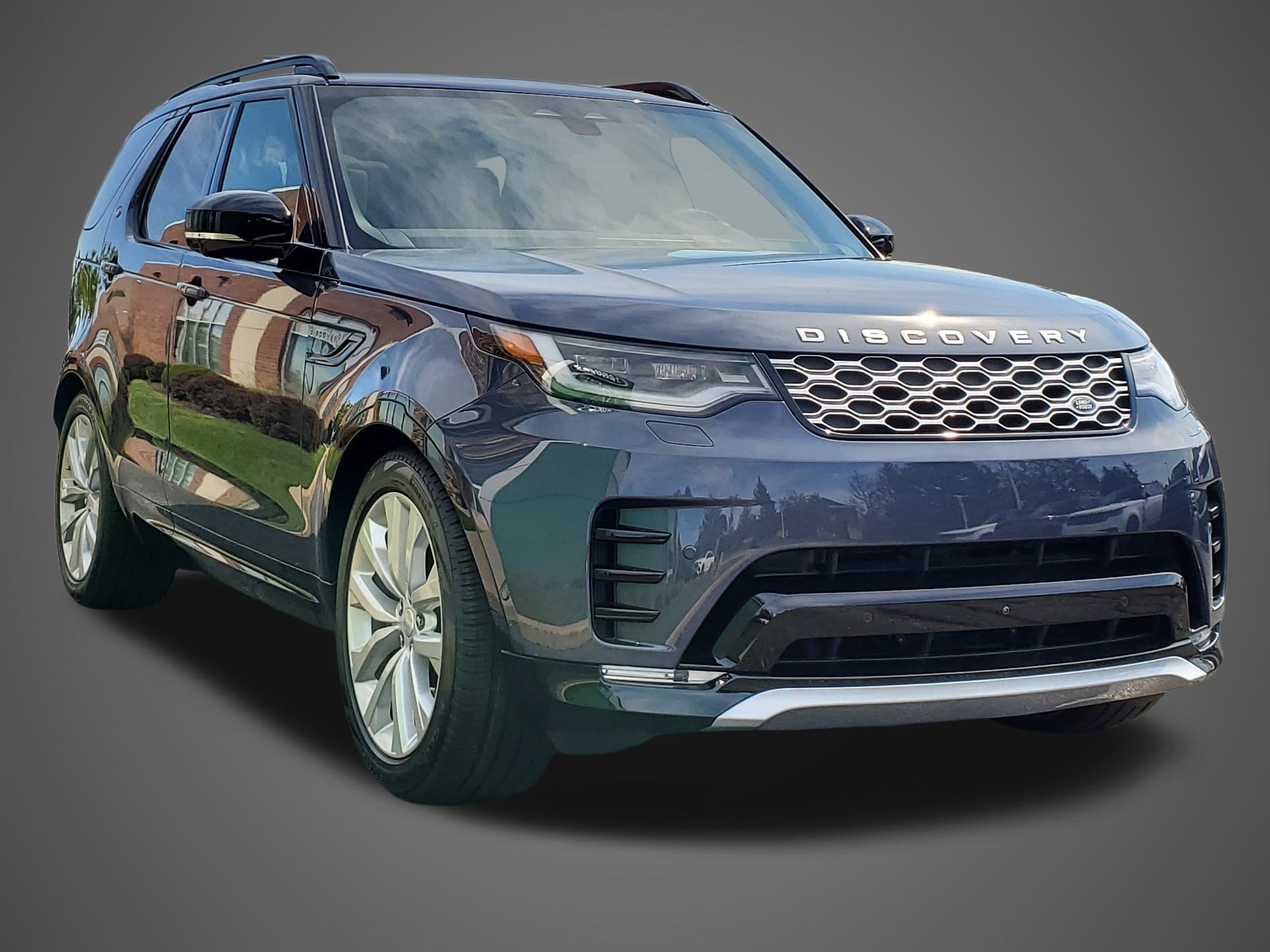 New 2026 Land Rover Discovery Limited Edition AWD/4WD image 3