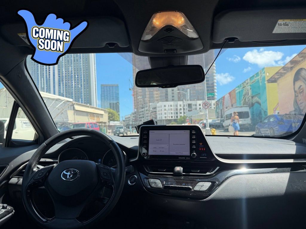 Used 2019 Toyota C-HR FWD image 17