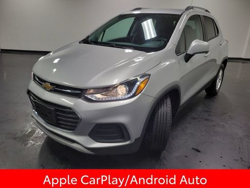 Used 2022 Chevrolet Trax LT FWD image 4