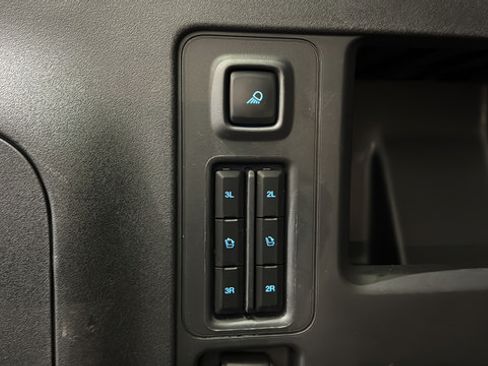 Used 2025 Ford Expedition Platinum AWD/4WD image 31