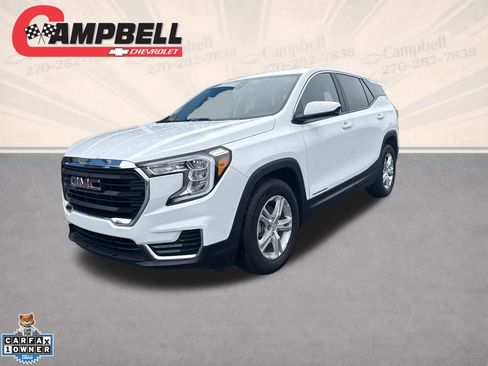 Used 2023 GMC Terrain SLE image 1