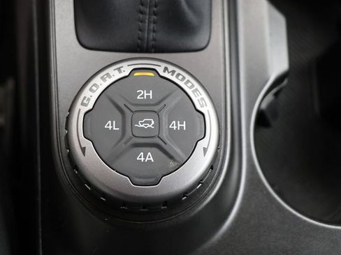 Used 2023 Ford Bronco Wildtrak image 26