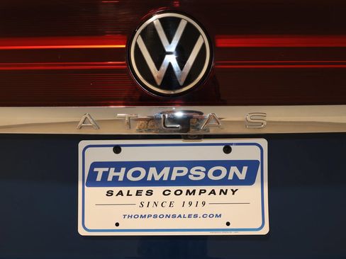 Used 2026 Volkswagen Atlas Cross Sport SE FWD image 34