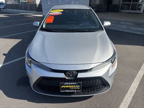 Certified 2022 Toyota Corolla LE FWD image 2