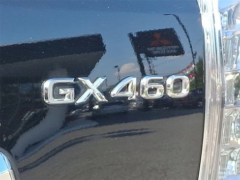 Used 2019 Lexus GX 460 image 29
