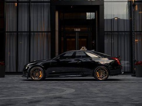 Used 2016 Cadillac ATS V RWD image 4