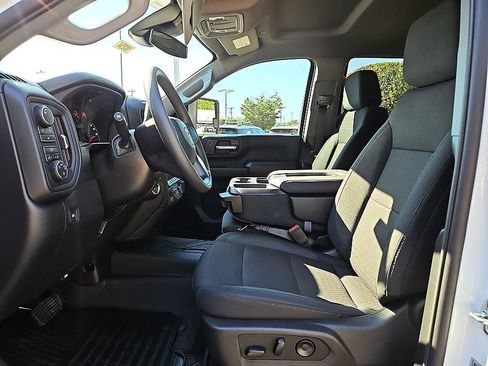 New 2026 Chevrolet Silverado 2500 Custom w/ Custom Convenience Package AWD/4WD image 10