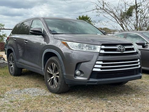 Used 2019 Toyota Highlander Plus image 2