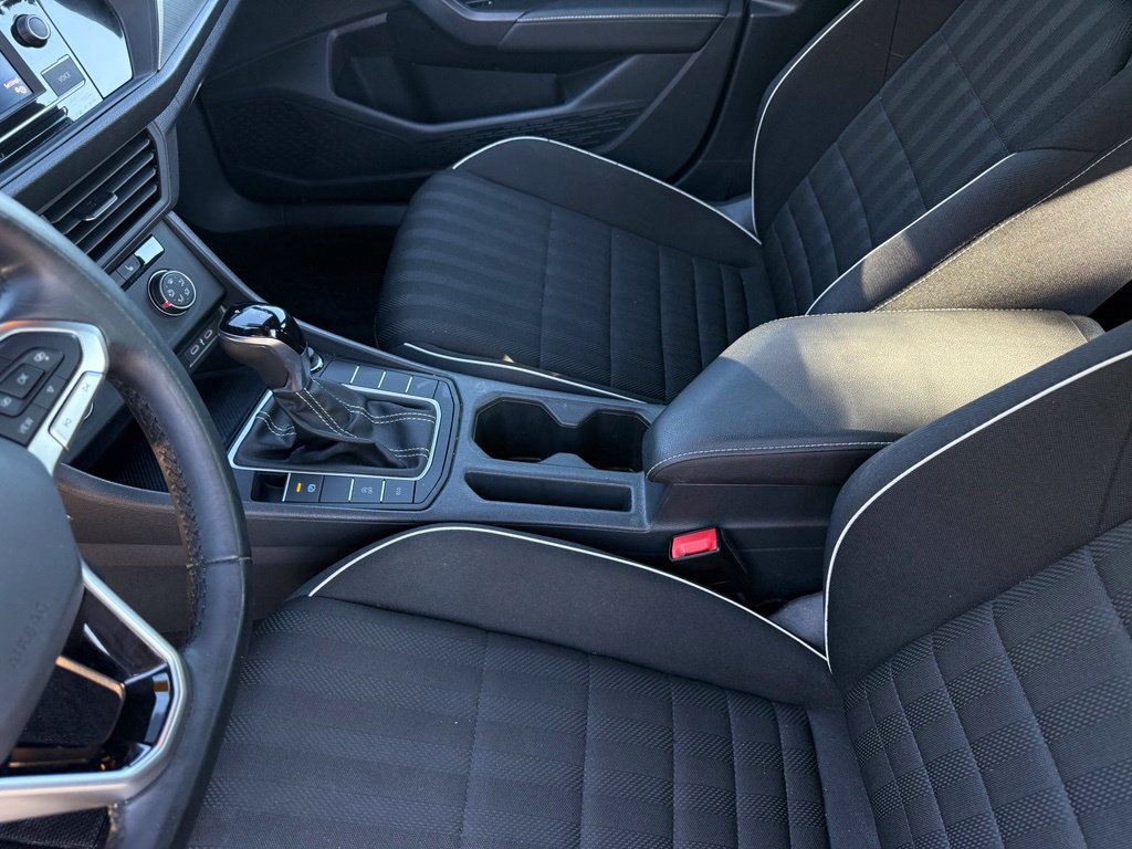 Used 2024 Volkswagen Jetta Sport FWD image 23