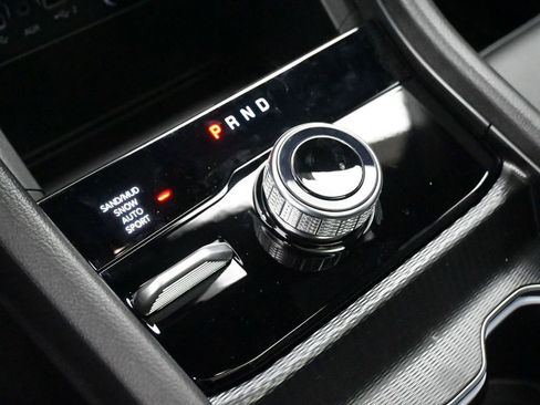 New 2025 Jeep Grand Cherokee Limited w/ Trailer Tow Package image 24