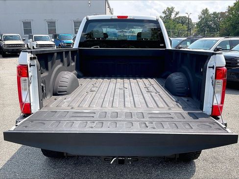 Used 2018 Ford F250 XL w/ Power Equipment Group AWD/4WD image 35