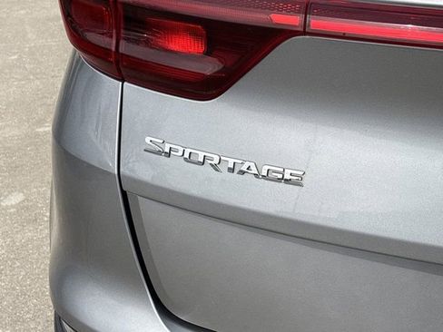 Used 2020 Kia Sportage EX w/ EX Technology Package image 6