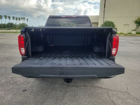 Used 2025 GMC Sierra 1500 Elevation AWD/4WD image 7