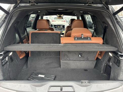 New 2026 BMW X7 M60i image 6
