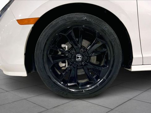 Used 2024 Honda Odyssey Sport image 10