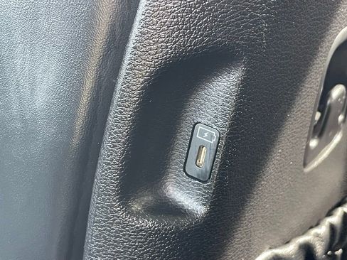 Certified 2024 Kia Telluride S w/ S Sunroof Package image 28