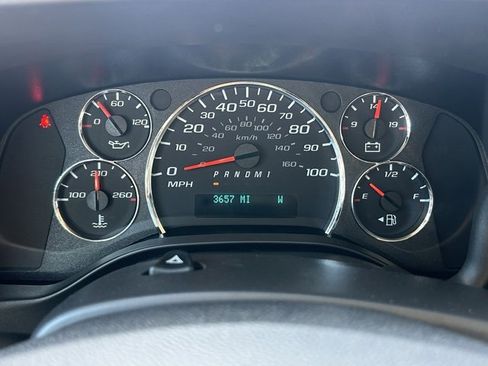 Used 2025 Chevrolet Express 3500 LT w/ LT Preferred Equipment Group image 16