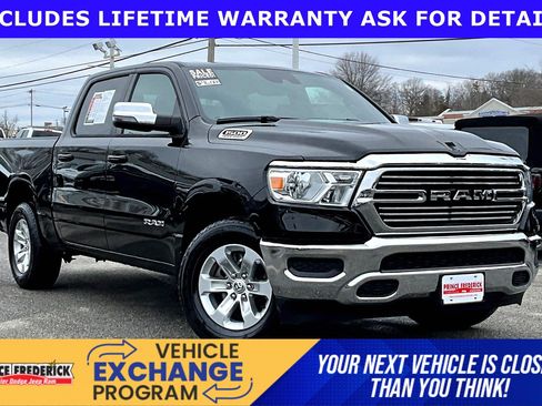 Used 2024 RAM 1500 Laramie AWD/4WD image 1