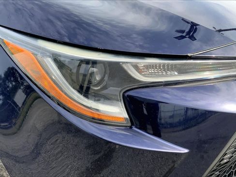 Used 2022 Toyota Corolla LE w/ LE Convenience Package FWD image 27