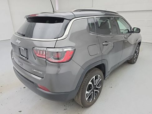 Used 2022 Jeep Compass Limited w/ Sun and Sound Group AWD/4WD image 12