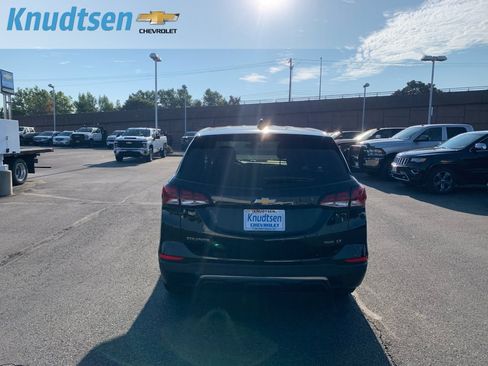 Used 2022 Chevrolet Equinox LT AWD/4WD image 6
