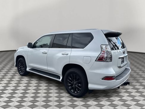 Used 2020 Lexus GX 460 Premium w/ Premium Package image 7