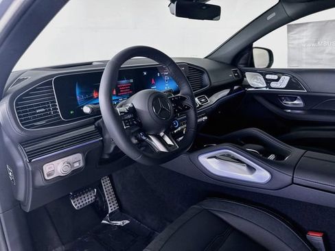 New 2026 Mercedes-Benz GLE 53 AMG 4MATIC Coupe image 9