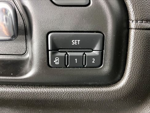 Used 2021 GMC Sierra 1500 SLT RWD image 34
