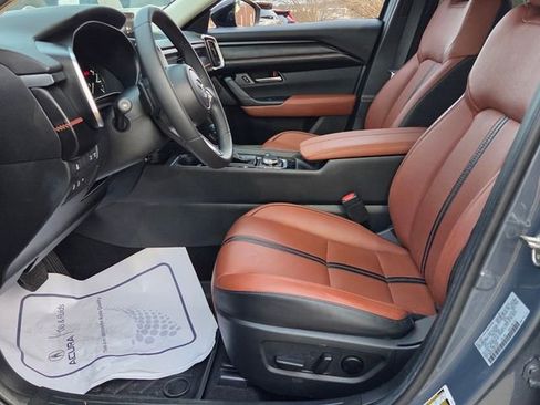 Used 2024 MAZDA CX-50 Meridian Edition w/ Cargo Package image 5