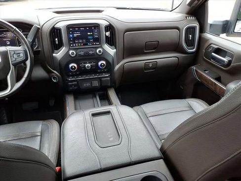 Used 2021 GMC Sierra 3500 Denali w/ Denali Ultimate Package image 15