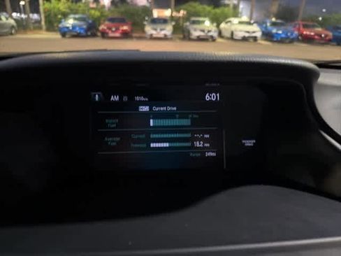 Used 2017 Honda Accord Sport image 14