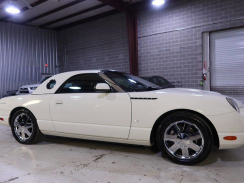 Used 2003 Ford Thunderbird image 7