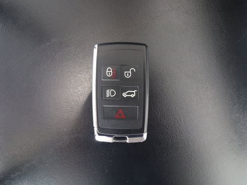 Used 2023 Land Rover Range Rover Sport SE Dynamic image 23