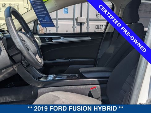 Certified 2019 Ford Fusion SE FWD image 20