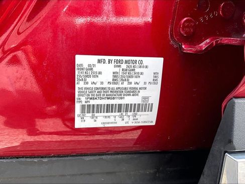 Used 2021 Ford Explorer XLT w/ Equipment Group 202A RWD image 37