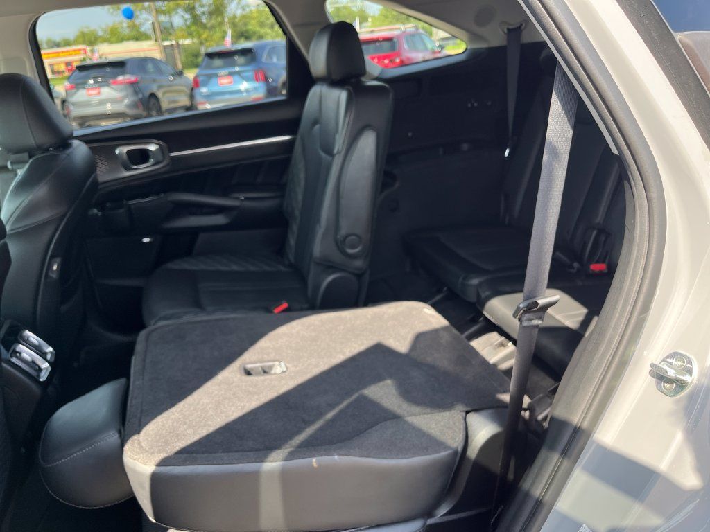 Used 2022 Kia Sorento SX FWD image 29