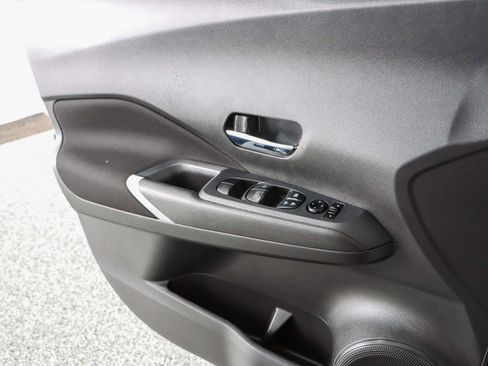 Used 2021 Nissan Kicks SV image 21