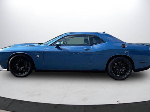 Certified 2023 Dodge Challenger R/T Scat Pack w/ Plus Package RWD image 5
