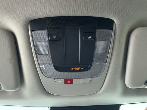 Used 2023 Kia Sportage EX image 25