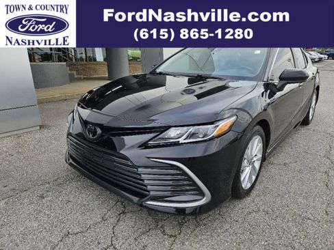 Used 2023 Toyota Camry LE image 1