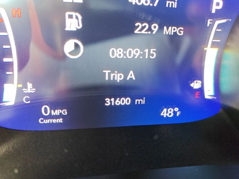 Used 2025 Chrysler Pacifica Limited FWD image 23