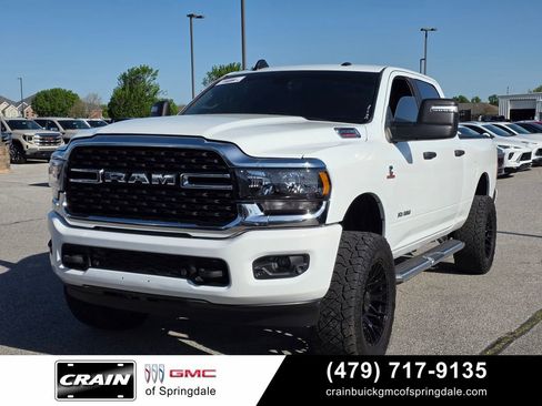 Used 2024 RAM 2500 Big Horn w/ Off Road Package AWD/4WD image 3